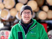 Tommy Rustad er 4. generasjons tømmertransportør: – Jeg ble født inn i dette her!